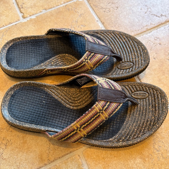 Simple flip flops - Picture 3 of 4